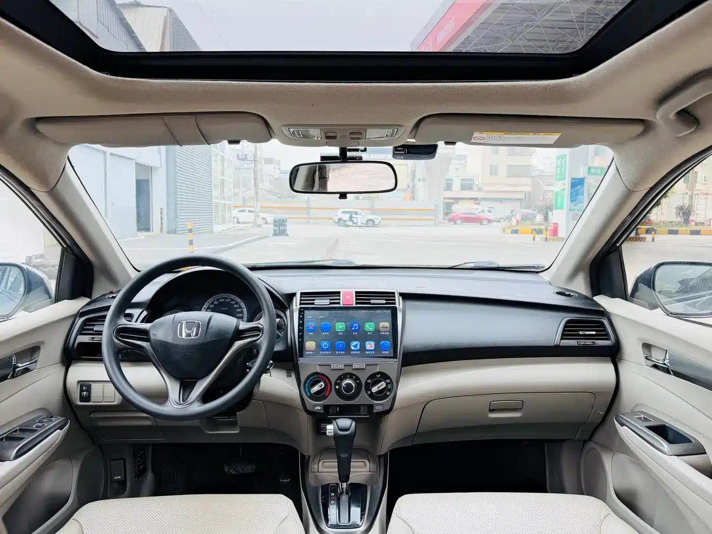 Honda City Classic 2014 Fashion 1.5L Automatic Elite Edition — миниатюра 7