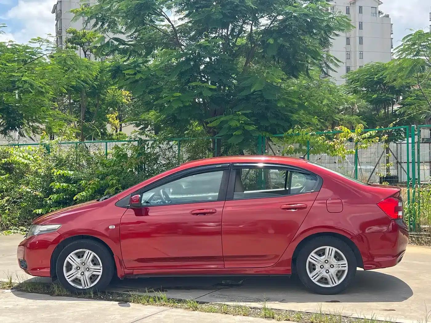 Honda City Classic 2012 1.5L Manual Comfort Edition — миниатюра 3