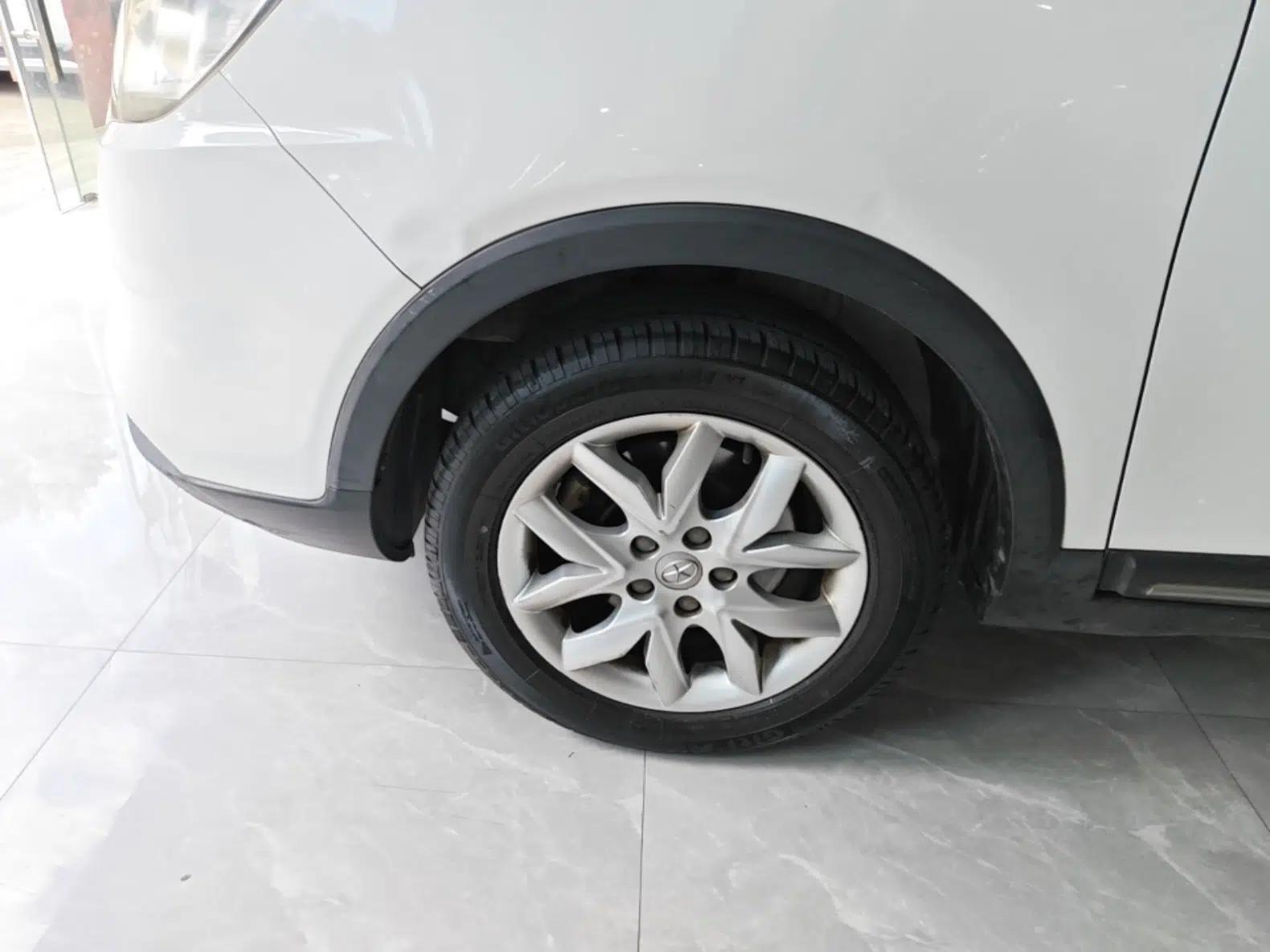 JAC Group Refine S3 2014 1.5L CVT Luxury Version — миниатюра 10