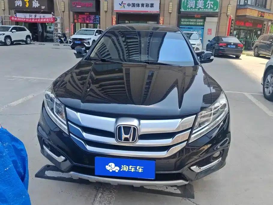 Crosstour 2016 2.4L Luxury Edition — миниатюра 2