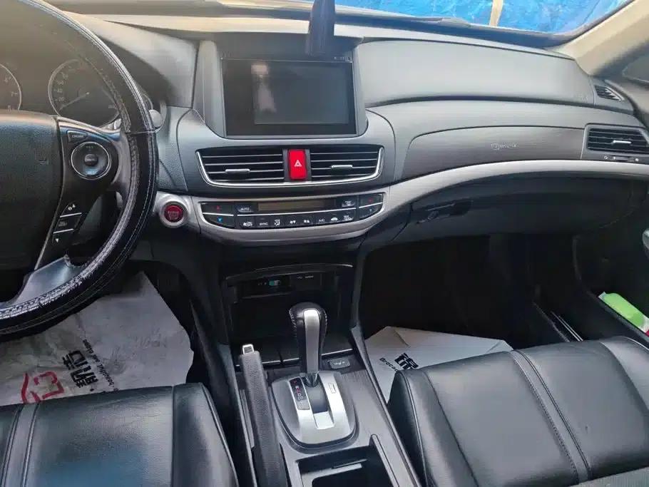 Crosstour 2016 2.4L Luxury Edition — миниатюра 13
