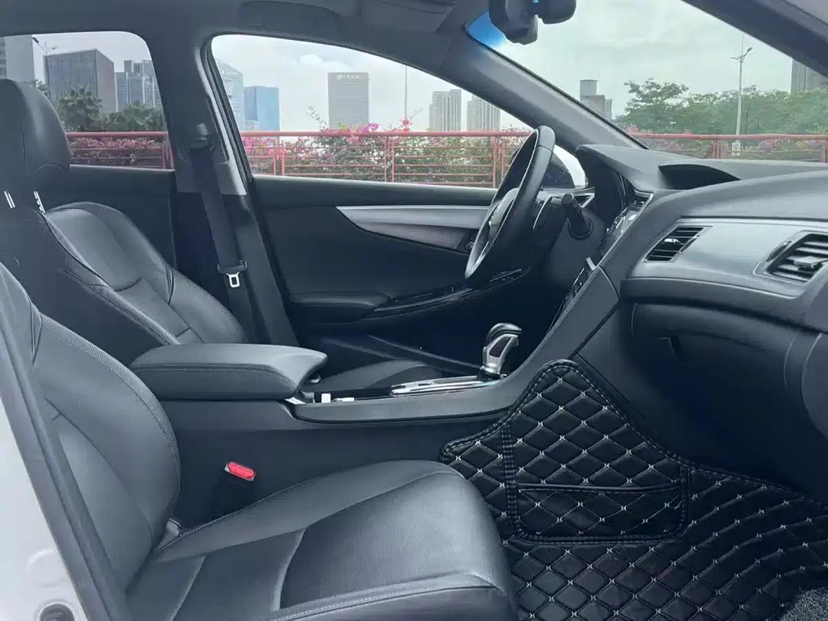 Spirior 2017 2.0L Comfort Edition — миниатюра 9