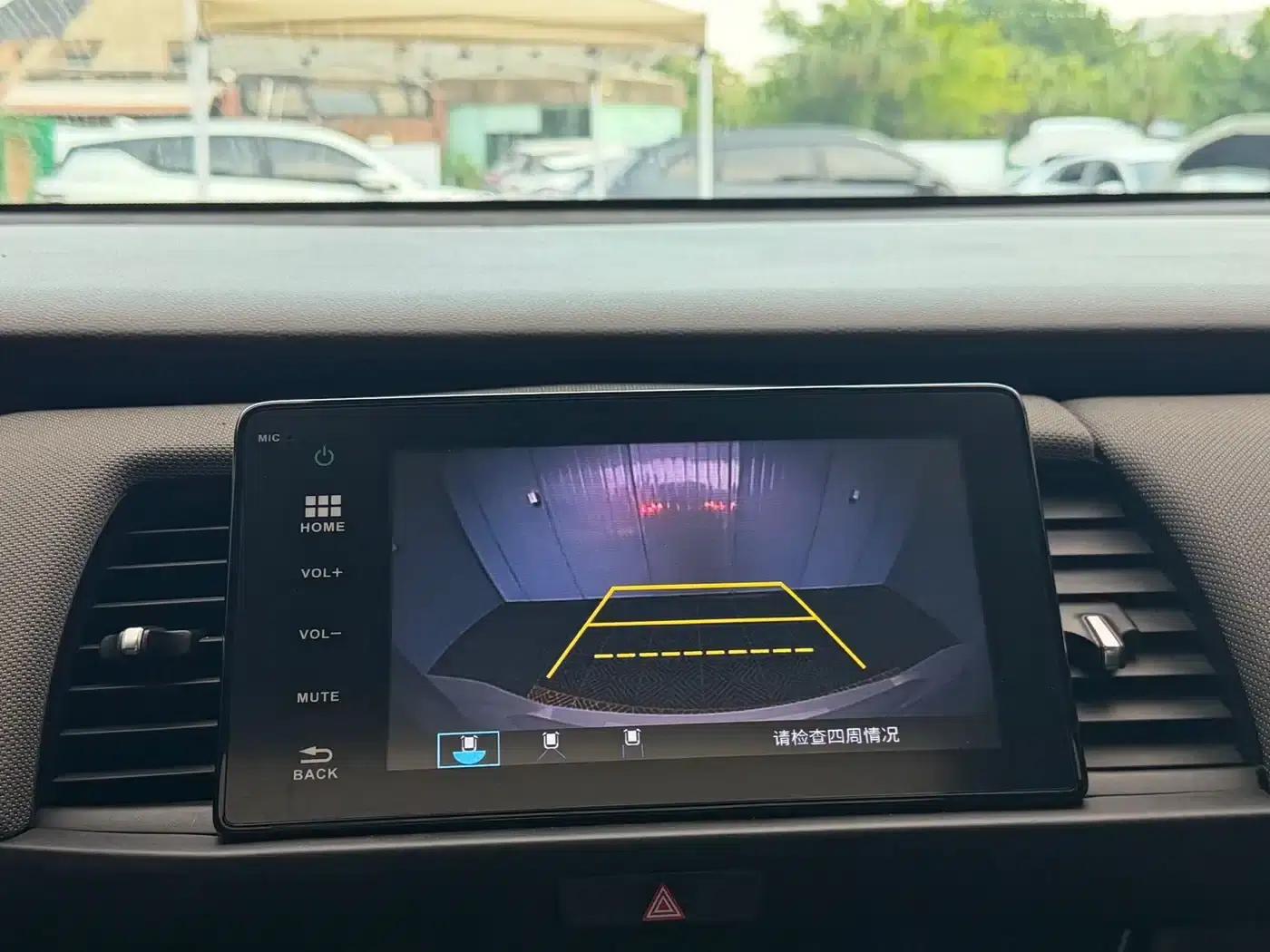 LIFE 2023 1.5L CVT SPO-SS Dynamic Edition — миниатюра 11