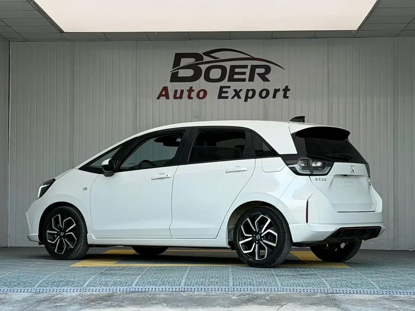 LIFE 2023 1.5L CVT SPO-SS Dynamic Edition — миниатюра 4