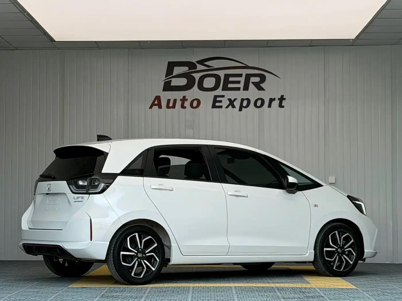 LIFE 2023 1.5L CVT SPO-SS Dynamic Edition — миниатюра 6