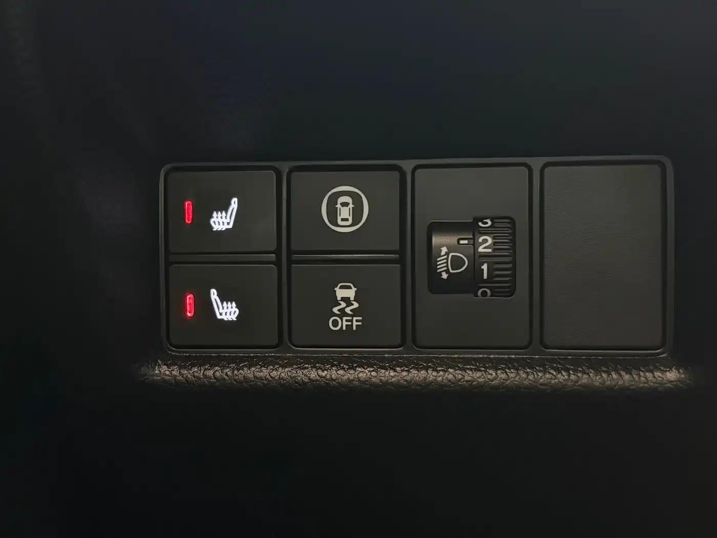 LIFE 2023 1.5L CVT SPO-SS Dynamic Edition — миниатюра 10