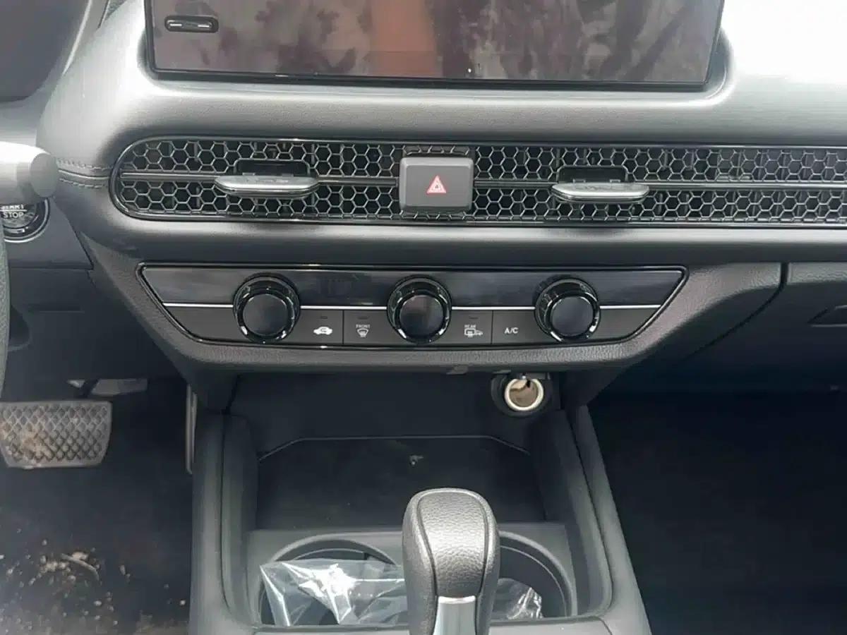 Honda HR-V 2023 240TURBO Sporty Edition — миниатюра 4