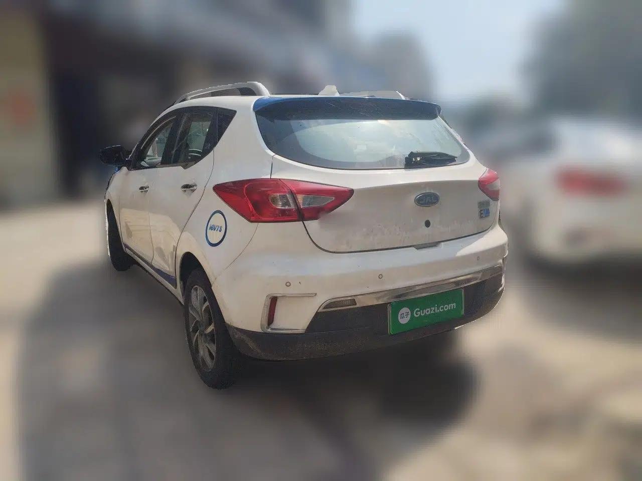 JAC Group iEV7S 2018 Smart Enjoyment Model — миниатюра 4