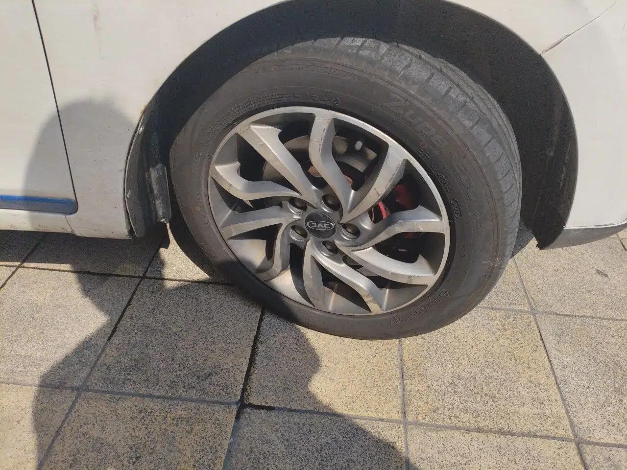JAC Group iEV7S 2018 Smart Enjoyment Model — миниатюра 8