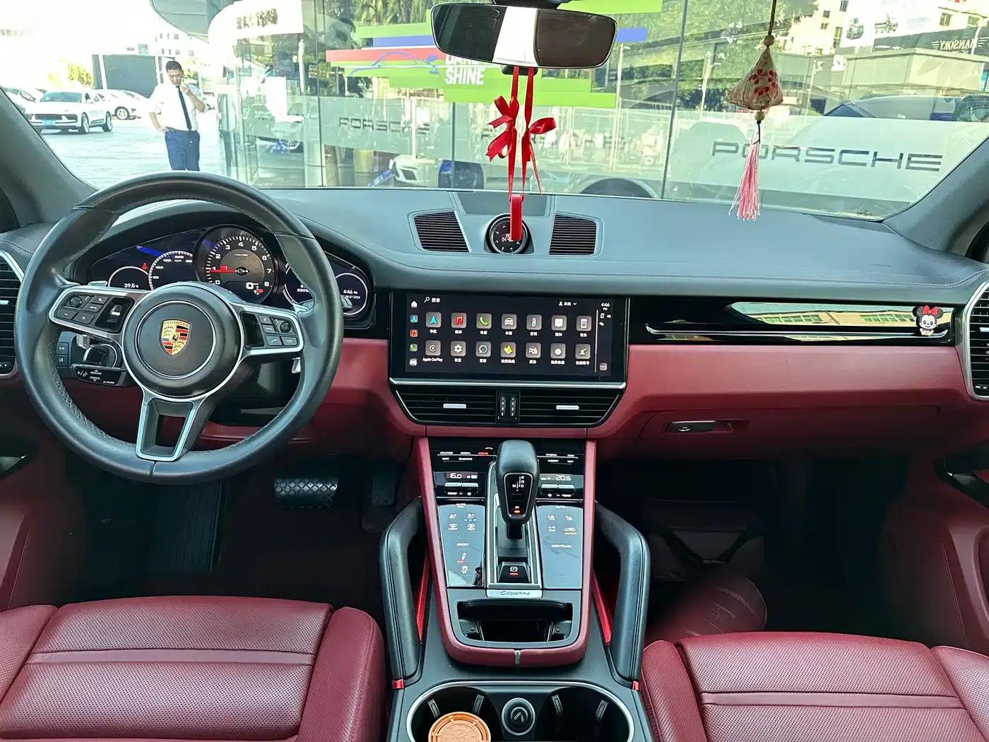 2022 Cayenne 3.0T Platinum Edition — миниатюра 11