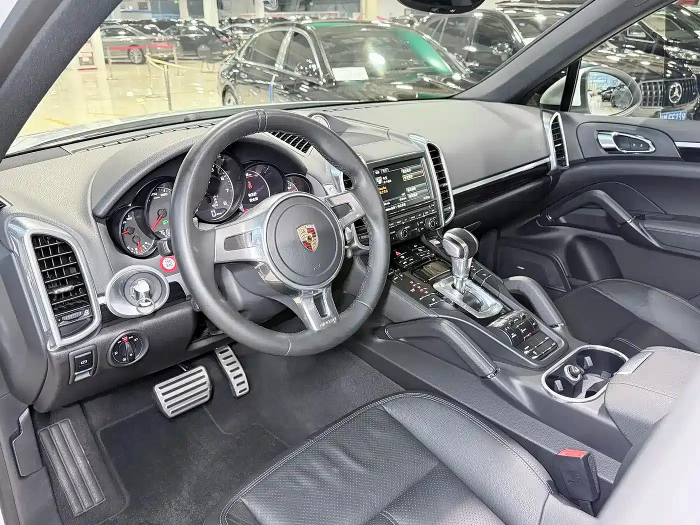 Cayenne 2011 Cayenne 3.0T — миниатюра 3
