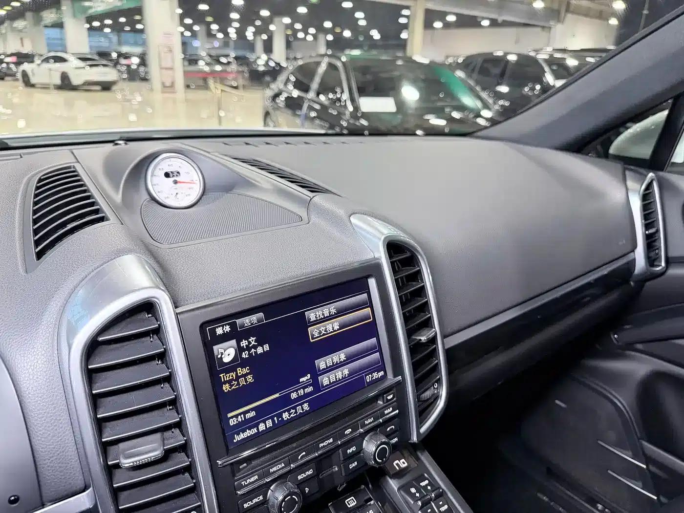 Cayenne 2011 Cayenne 3.0T — миниатюра 6