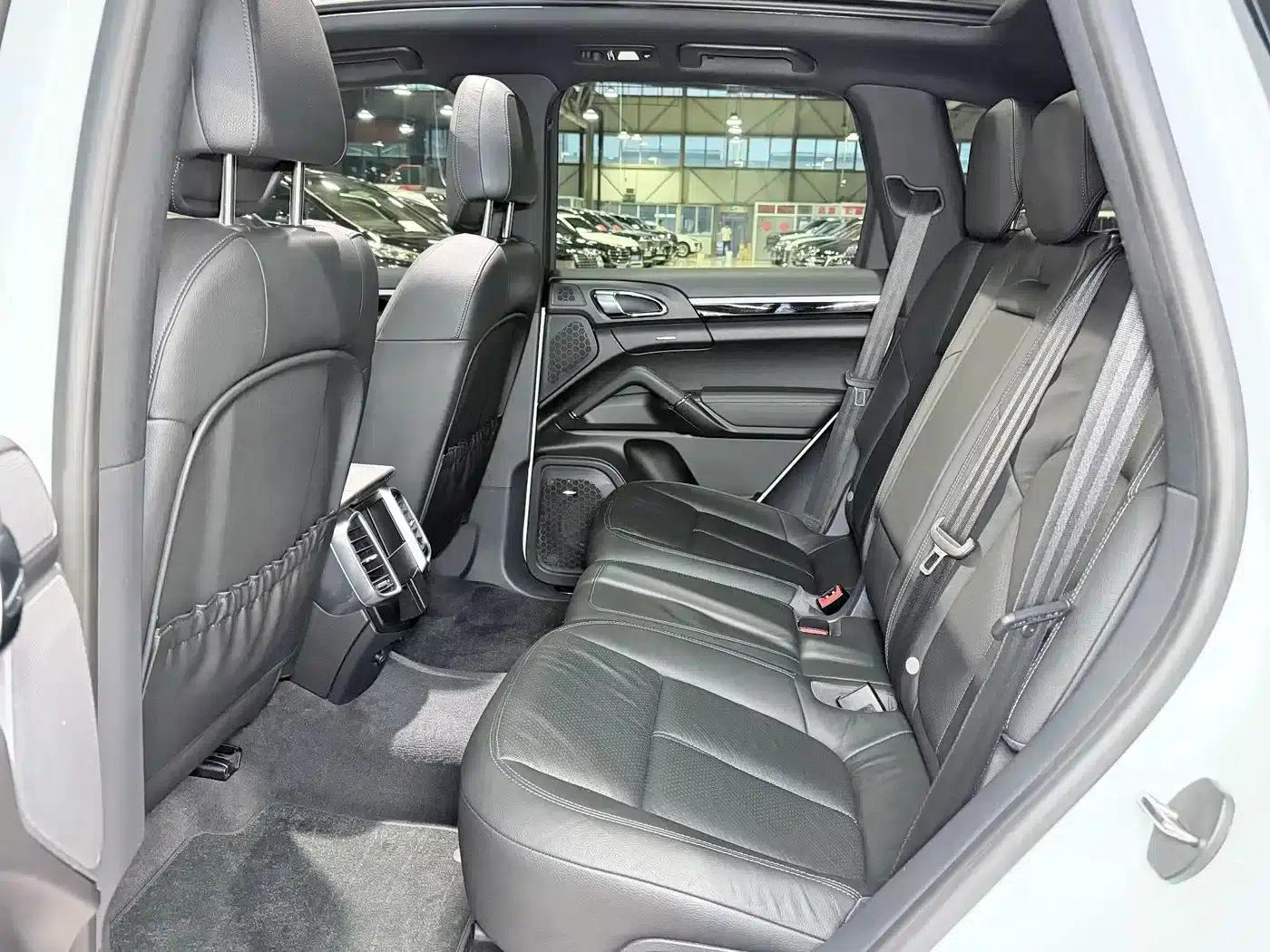Cayenne 2011 Cayenne 3.0T — миниатюра 10