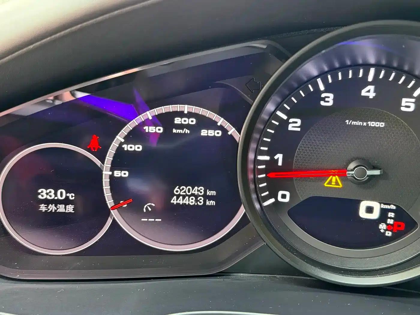 2022 Cayenne 3.0T Platinum Edition — миниатюра 16