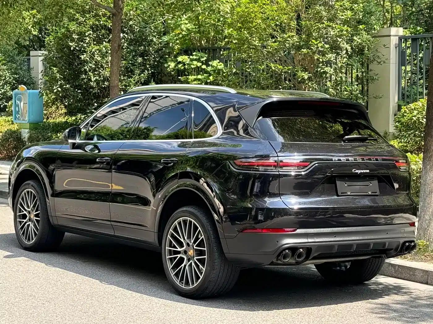 2022 Cayenne 3.0T Platinum Edition — миниатюра 5