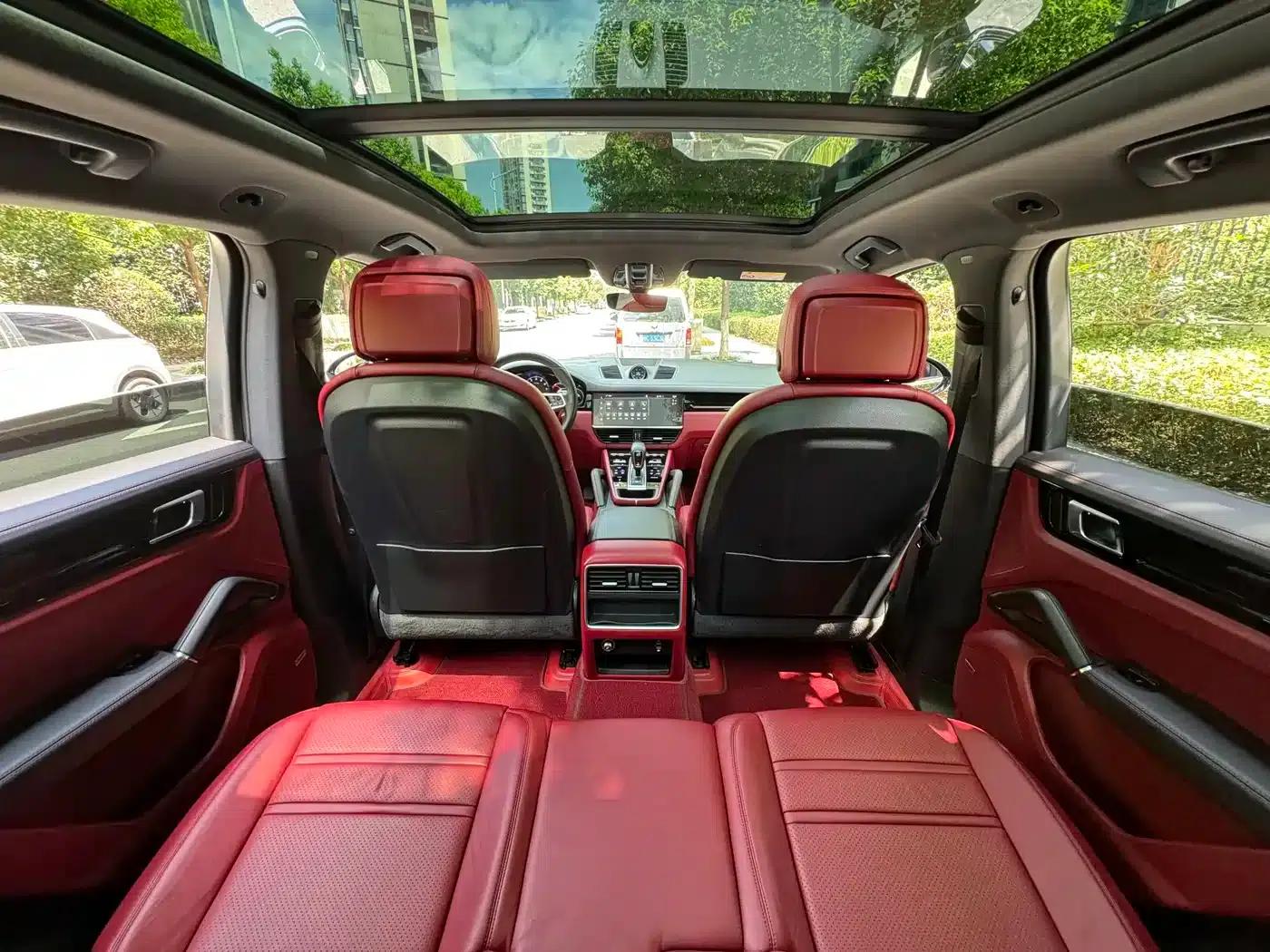 2022 Cayenne 3.0T Platinum Edition — миниатюра 8