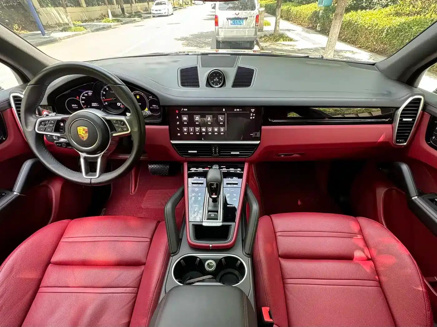 2022 Cayenne 3.0T Platinum Edition — миниатюра 9