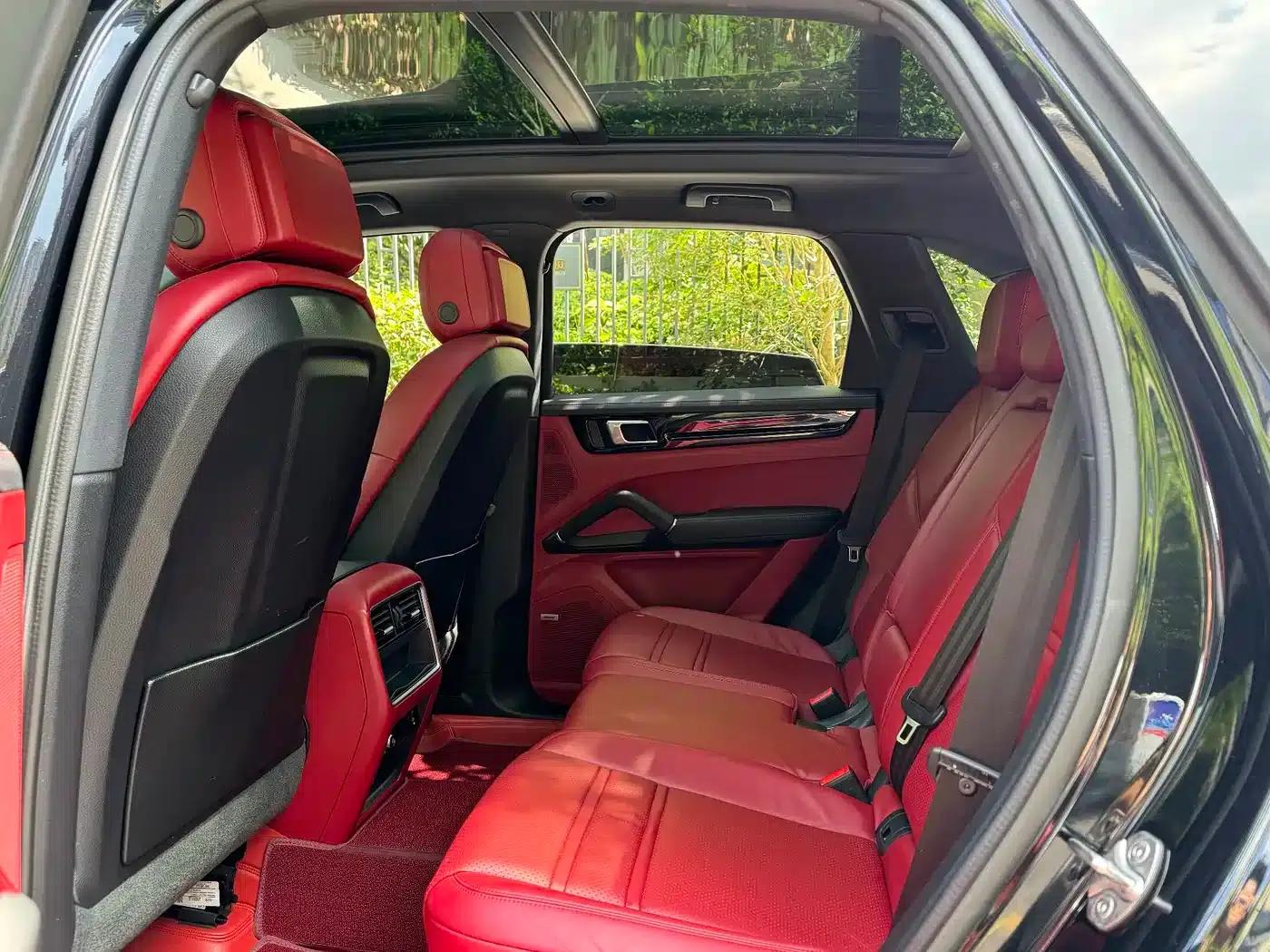 2022 Cayenne 3.0T Platinum Edition — миниатюра 10