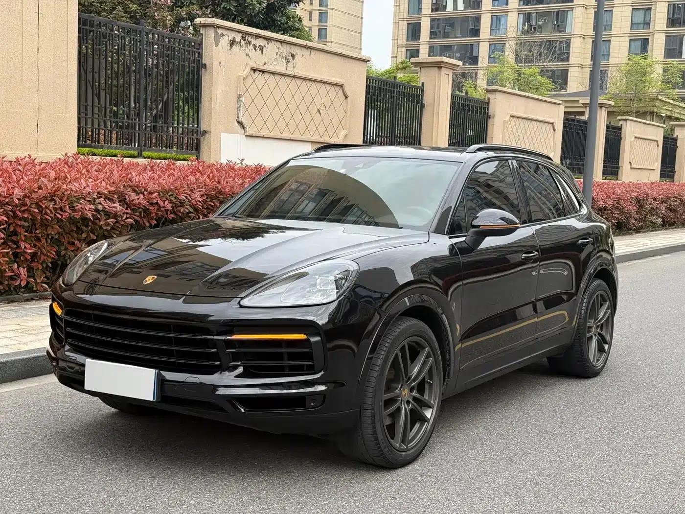 Cayenne 2019 Cayenne 3.0T — миниатюра 1
