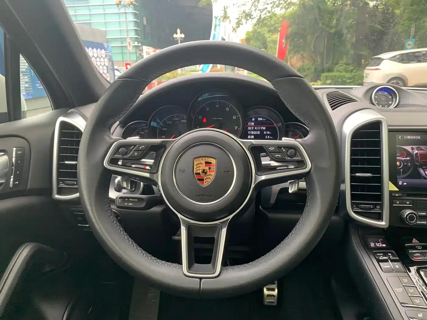 Cayenne 2016 Cayenne Platinum Edition 3.0T — миниатюра 11