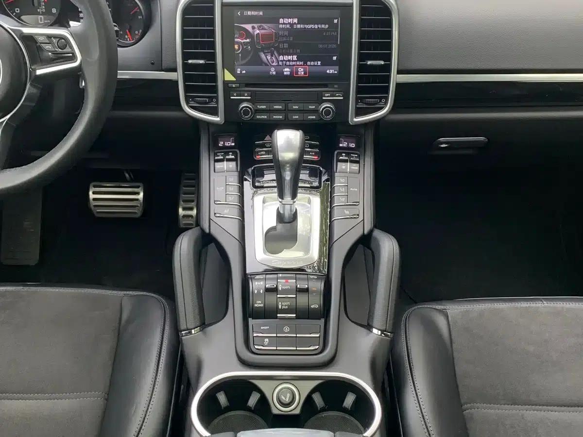 Cayenne 2016 Cayenne Platinum Edition 3.0T — миниатюра 12