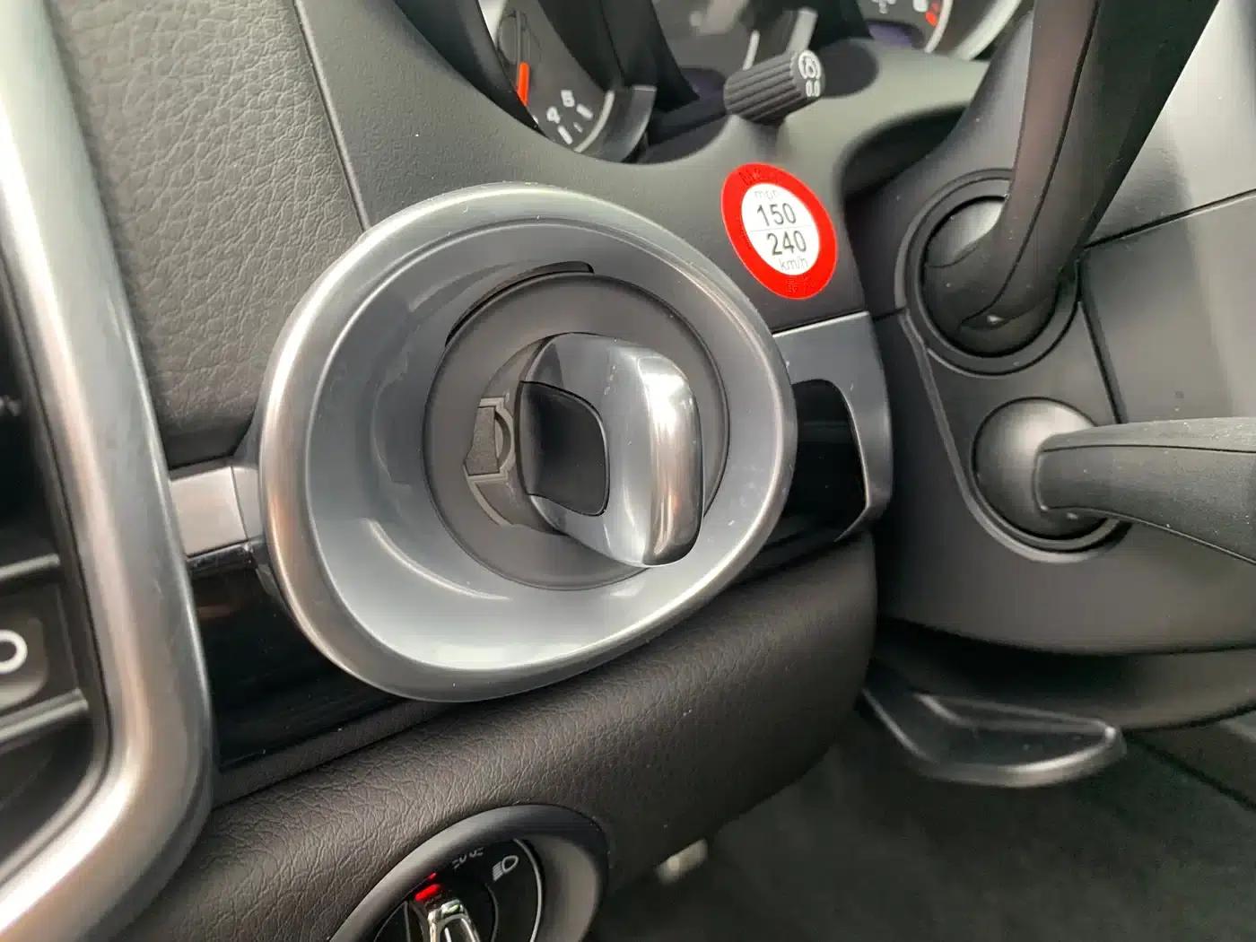 Cayenne 2016 Cayenne Platinum Edition 3.0T — миниатюра 21