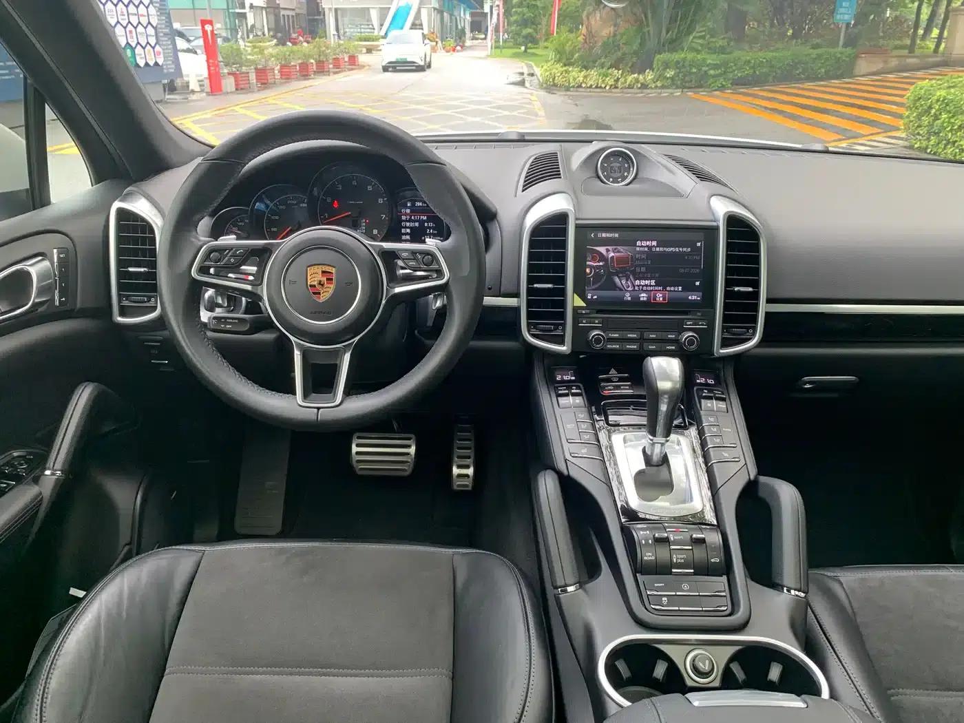 Cayenne 2016 Cayenne Platinum Edition 3.0T — миниатюра 10