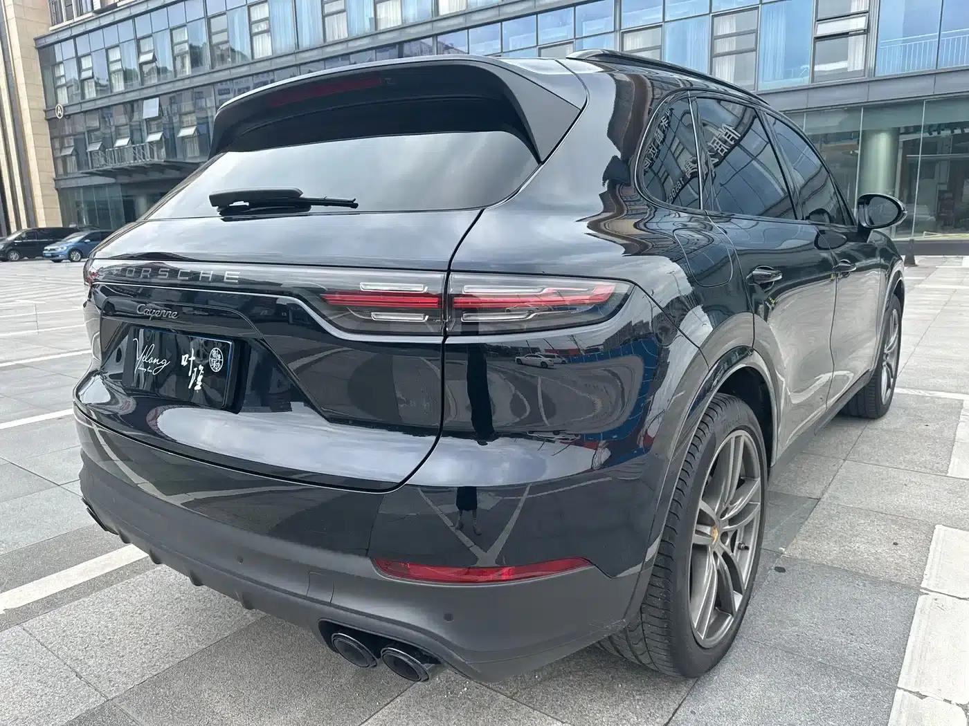 2023 Cayenne 3.0T Platinum Edition — миниатюра 30