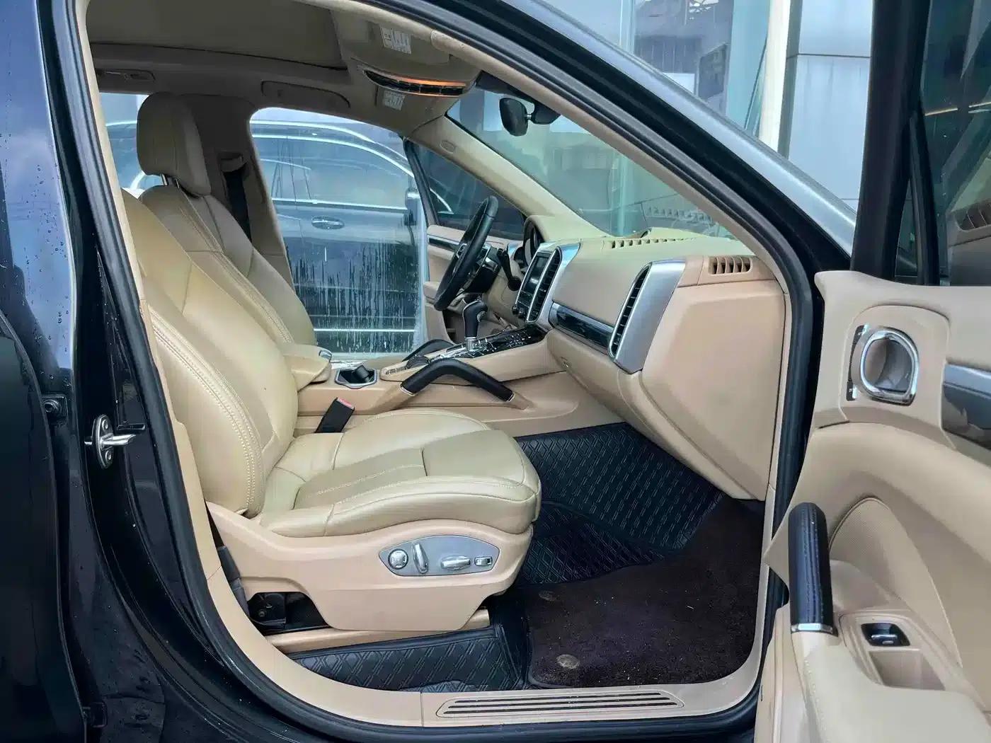2012 Cayenne 3.6L US Spec — миниатюра 11