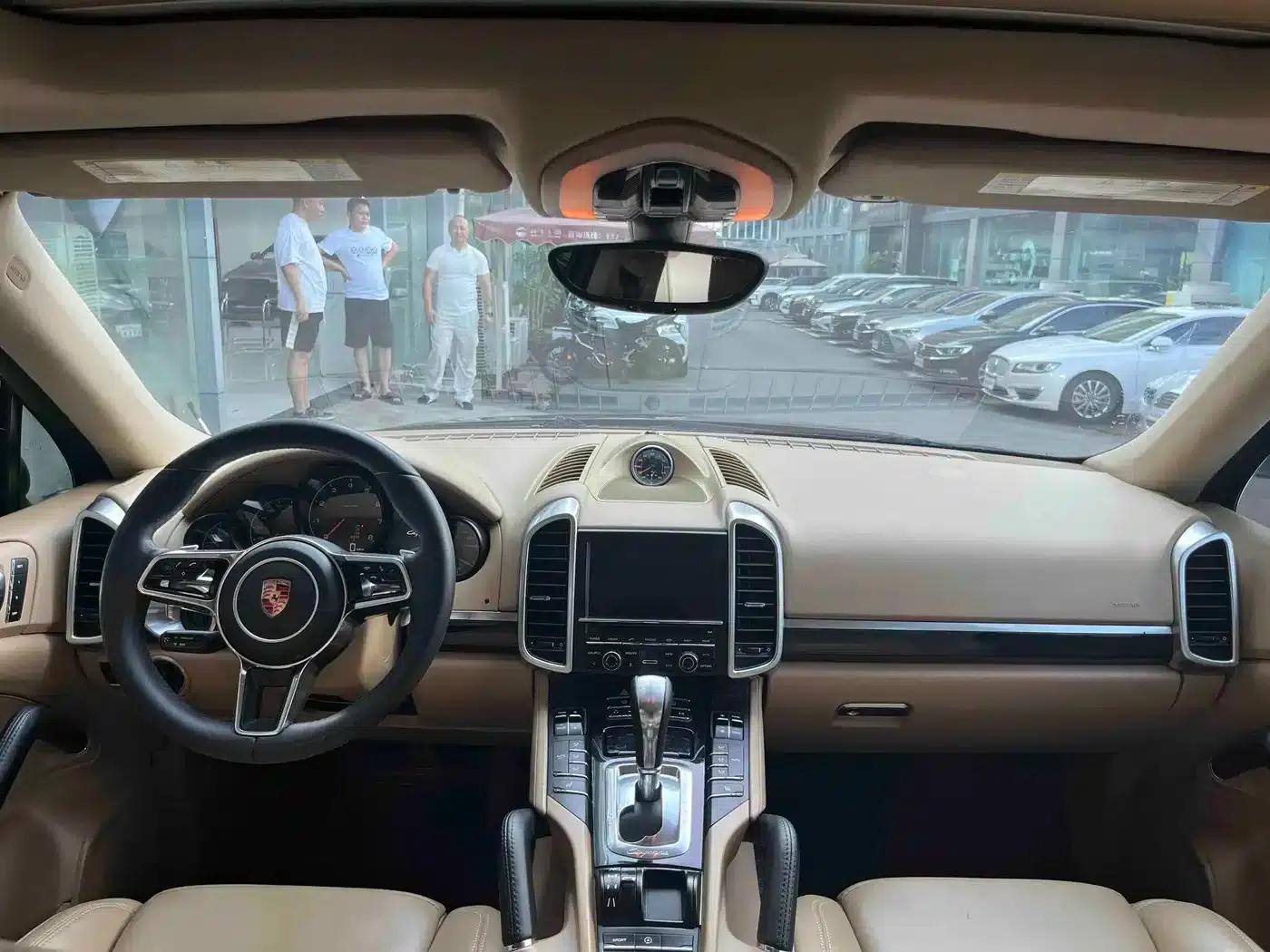 2012 Cayenne 3.6L US Spec — миниатюра 12