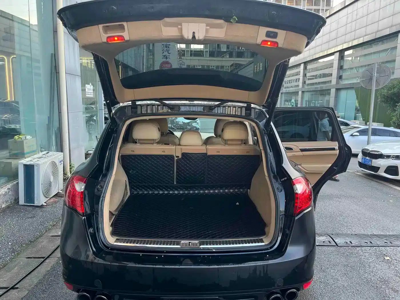 2012 Cayenne 3.6L US Spec — миниатюра 16