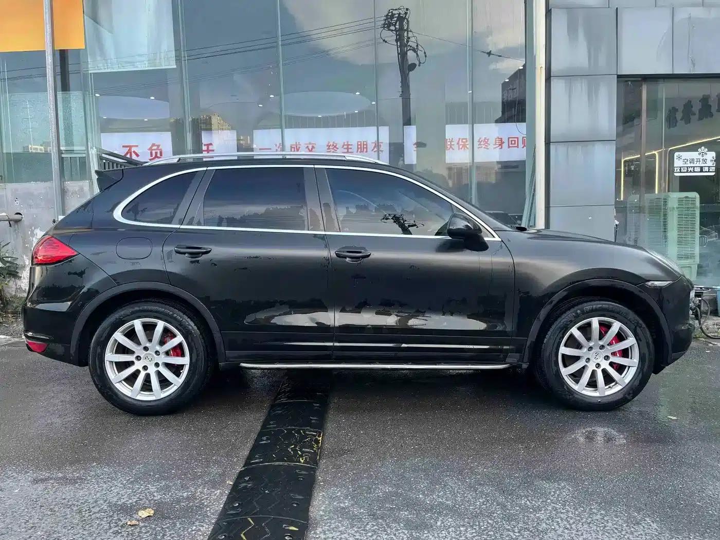 2012 Cayenne 3.6L US Spec — миниатюра 4