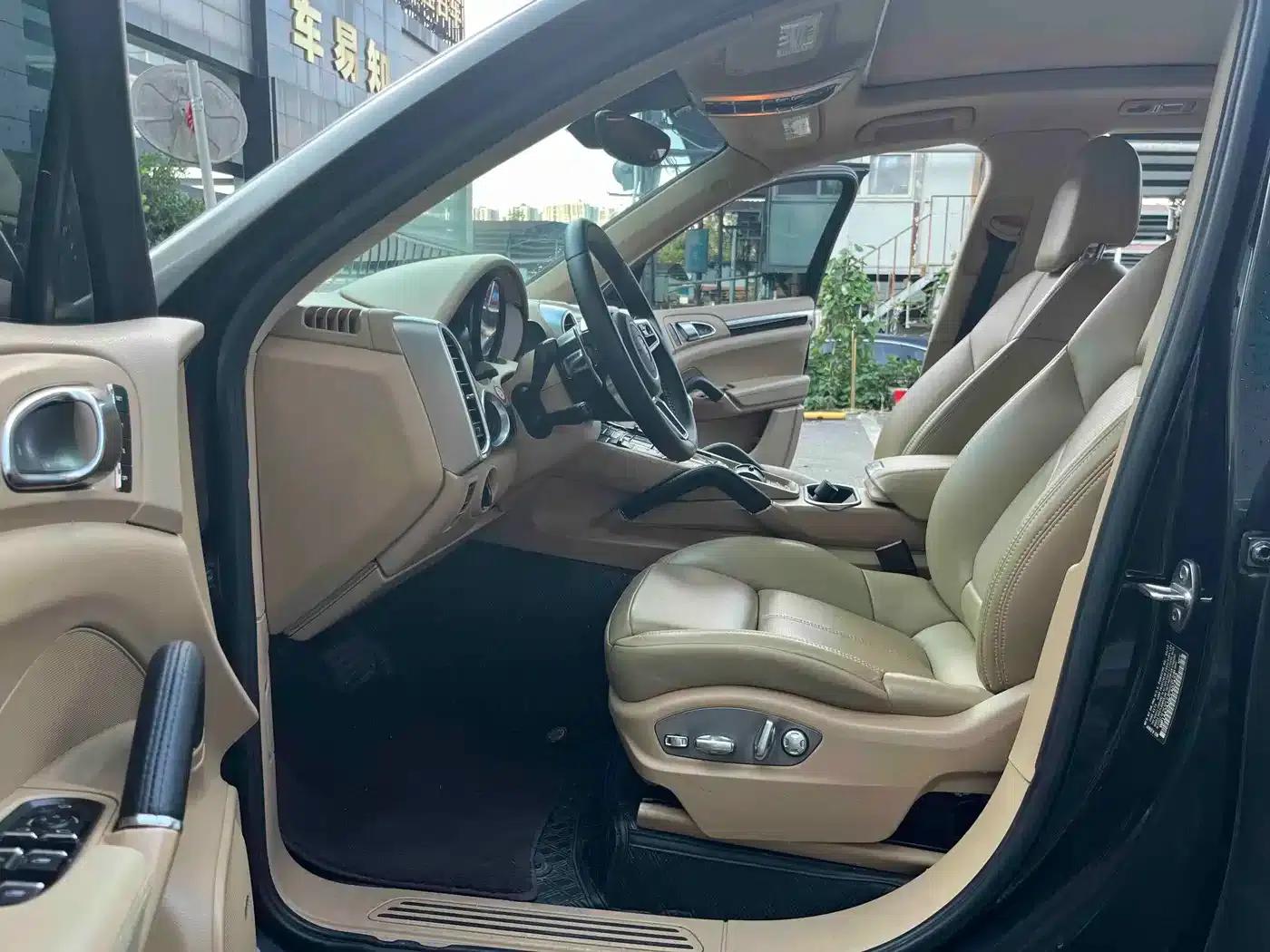 2012 Cayenne 3.6L US Spec — миниатюра 8