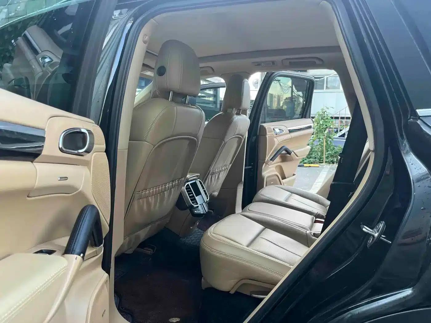 2012 Cayenne 3.6L US Spec — миниатюра 9