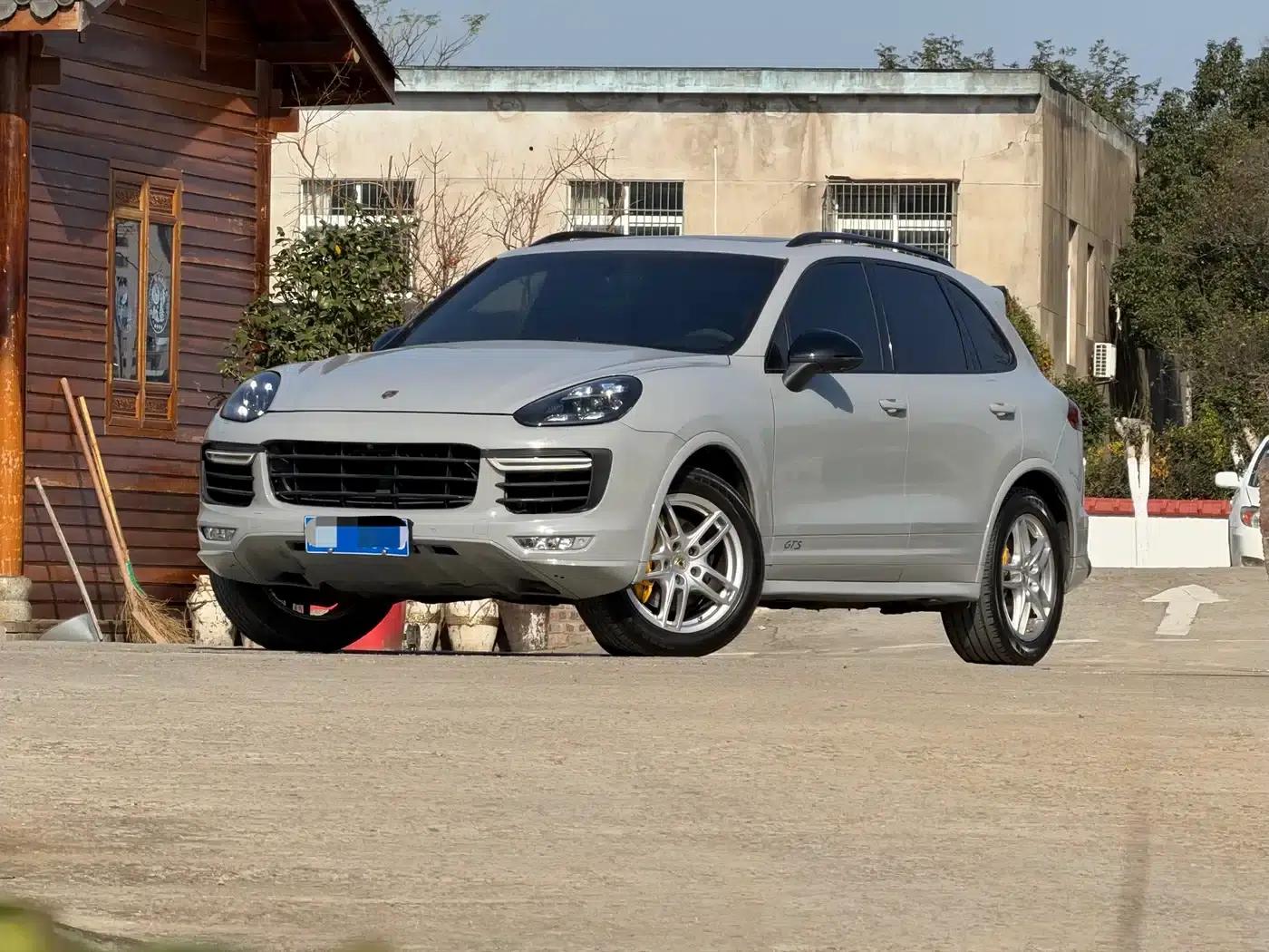 Cayenne 2011 Cayenne 3.0T — миниатюра 1
