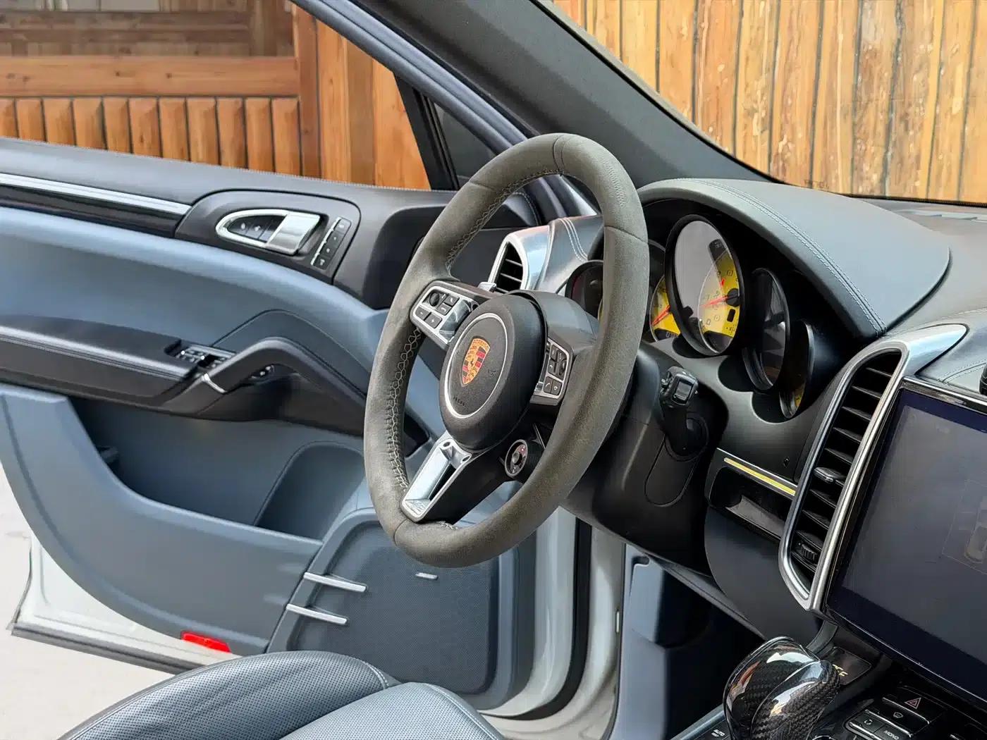 Cayenne 2011 Cayenne 3.0T — миниатюра 6
