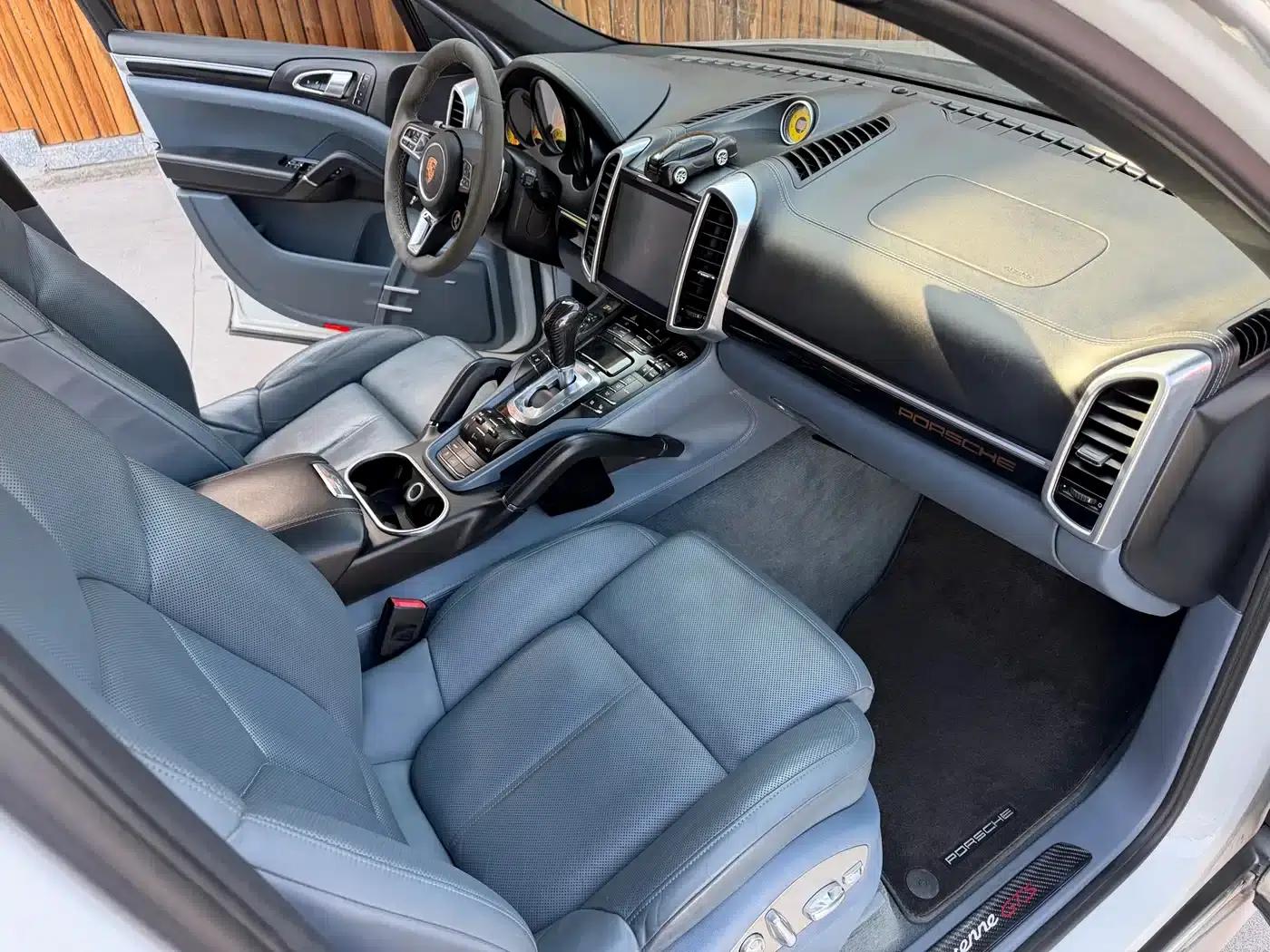 Cayenne 2011 Cayenne 3.0T — миниатюра 8
