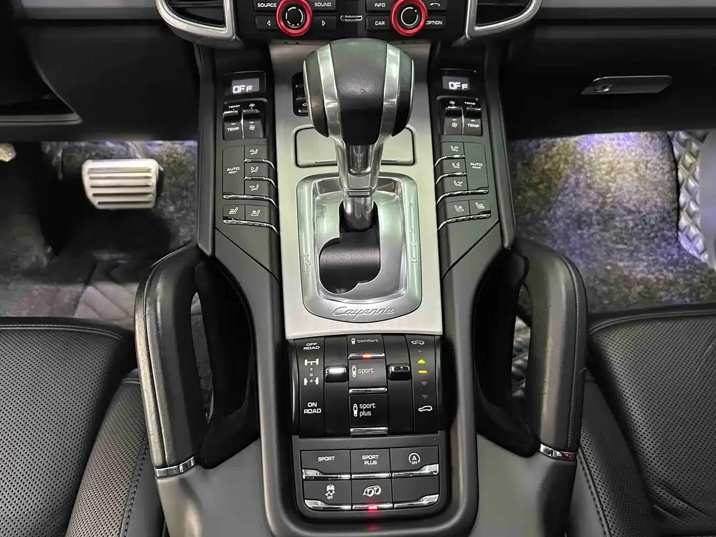 Cayenne 2015 Cayenne GTS 3.6T — миниатюра 13