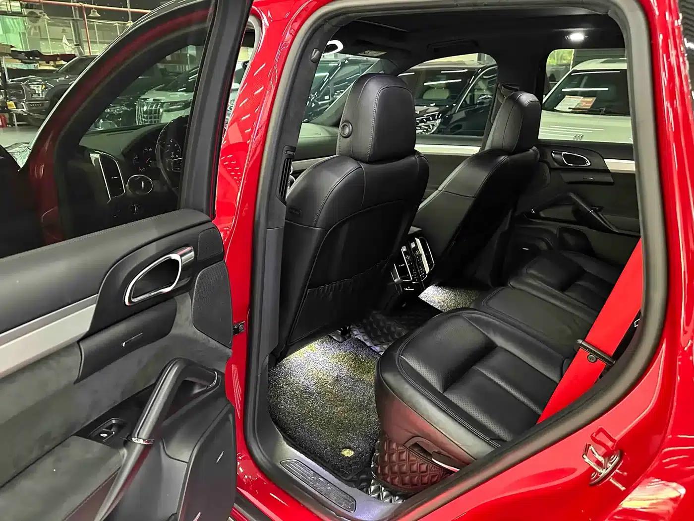 Cayenne 2015 Cayenne GTS 3.6T — миниатюра 10