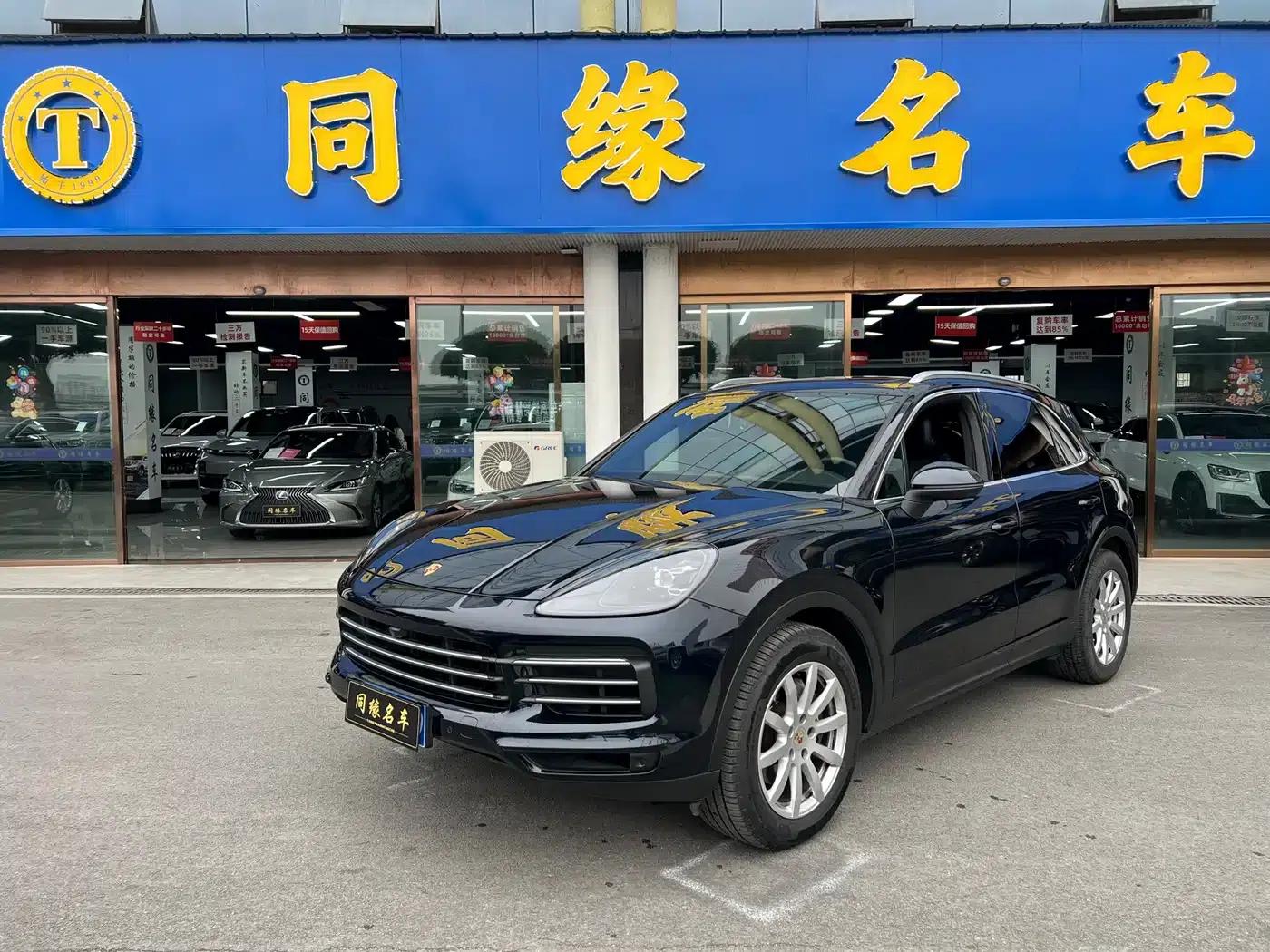 Cayenne 2019 Cayenne 3.0T — миниатюра 1