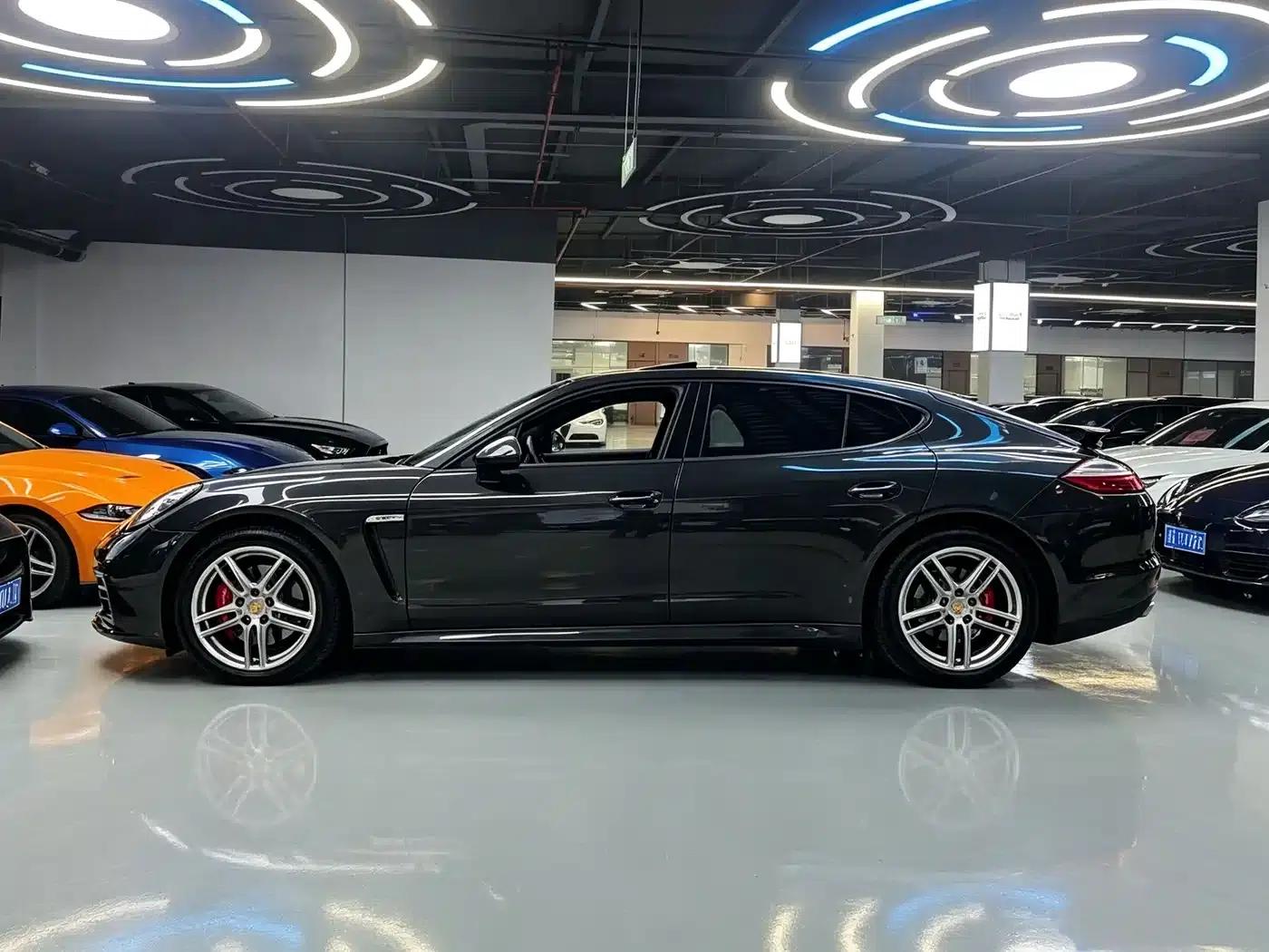 Panamera 2010 Panamera 3.6L — миниатюра 11