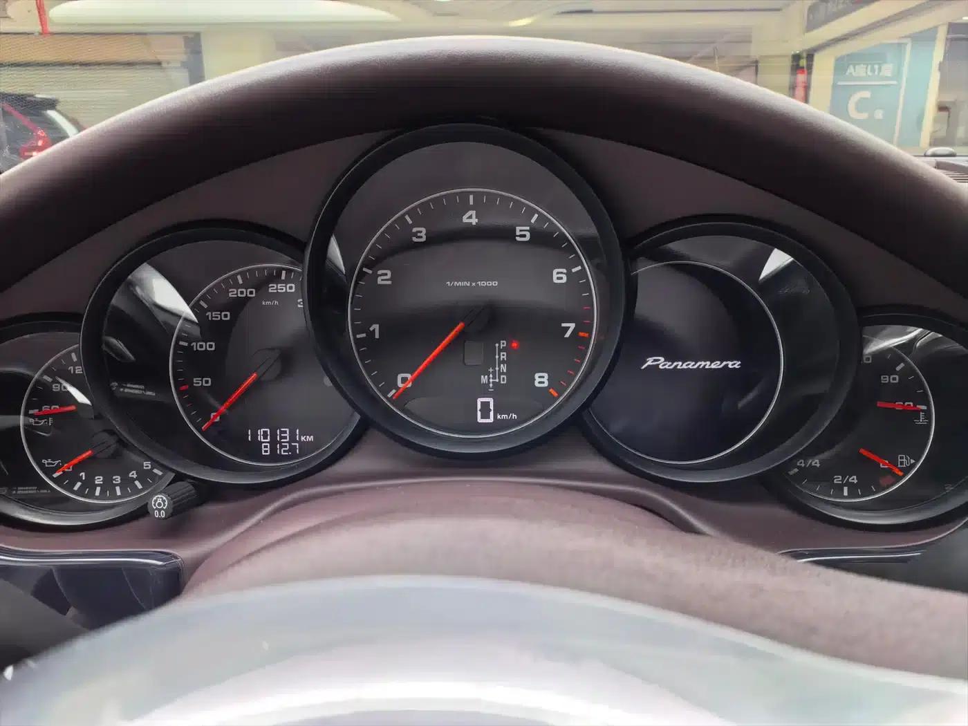 Panamera 2016 Panamera Edition 3.0T — миниатюра 18
