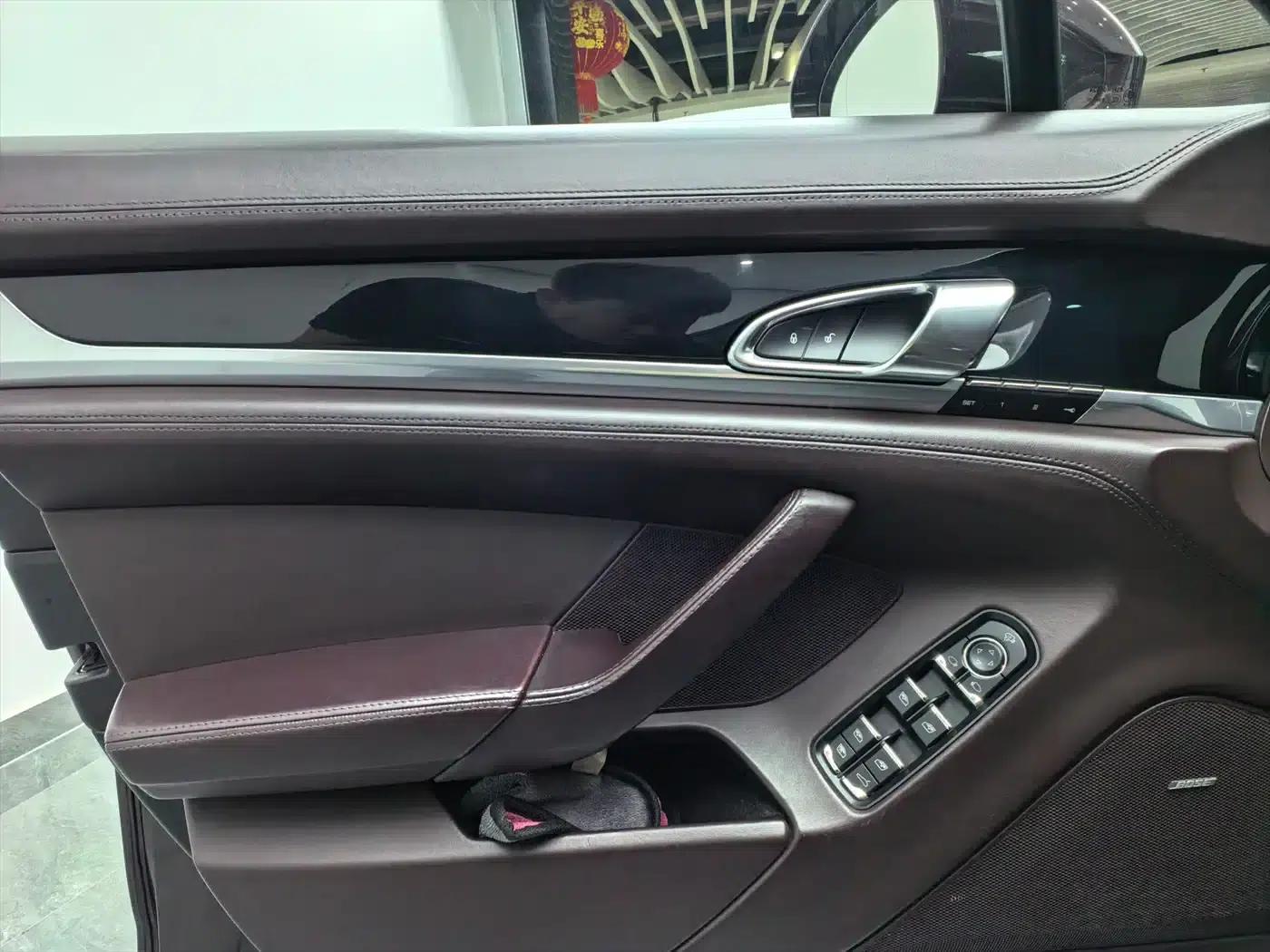 Panamera 2016 Panamera Edition 3.0T — миниатюра 21