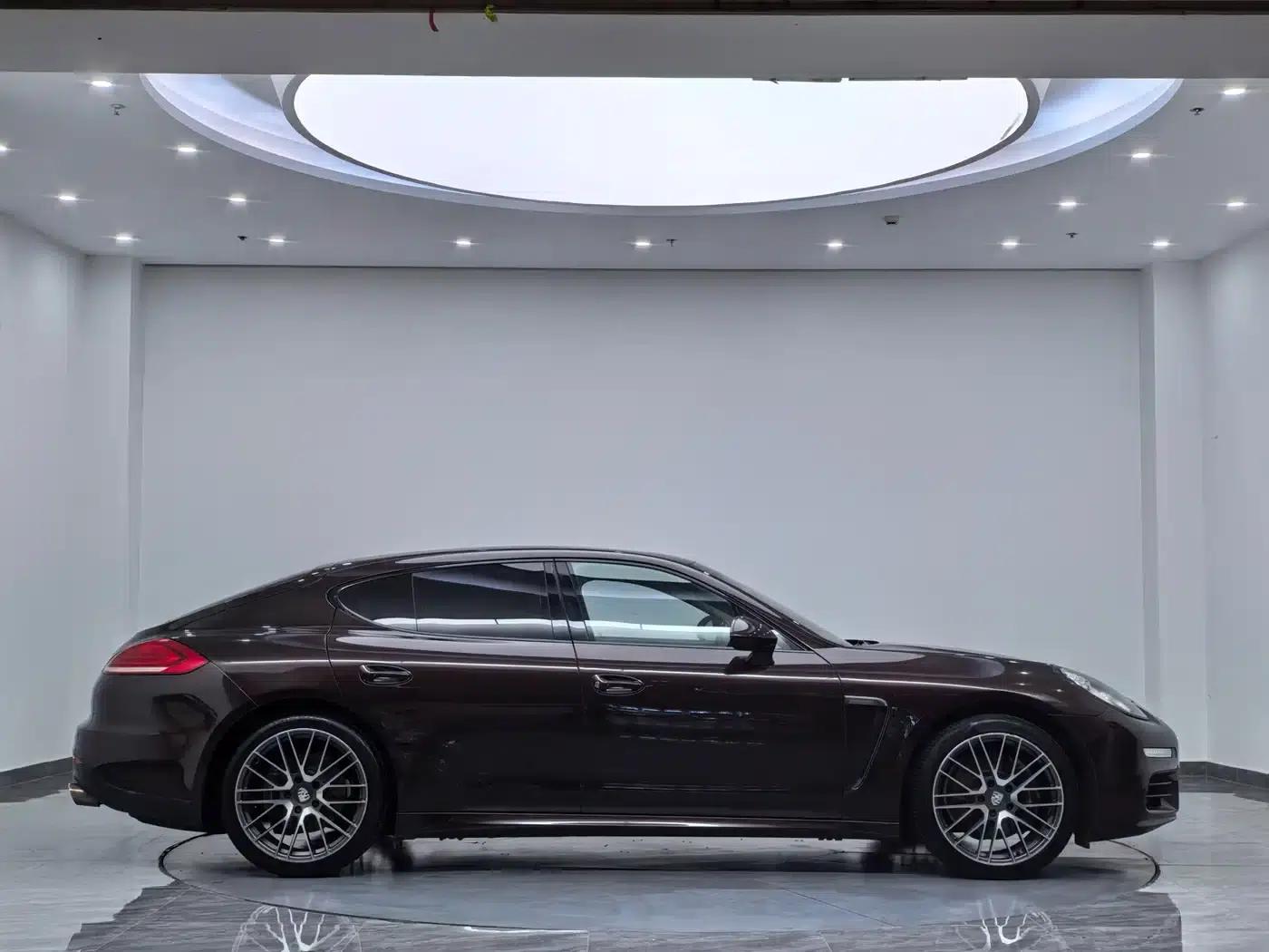 Panamera 2016 Panamera Edition 3.0T — миниатюра 4