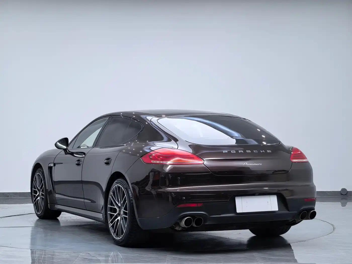 Panamera 2016 Panamera Edition 3.0T — миниатюра 6