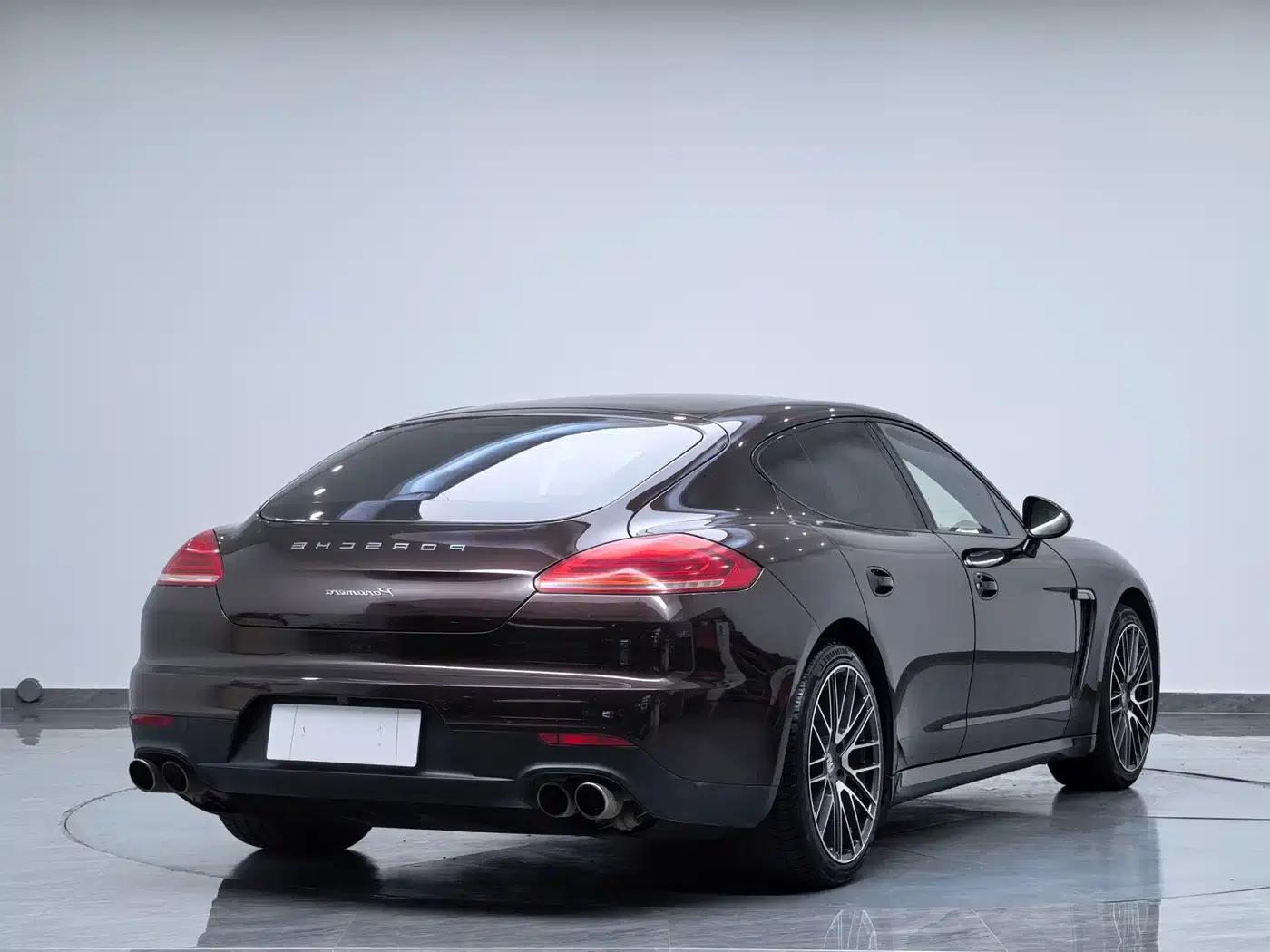 Panamera 2016 Panamera Edition 3.0T — миниатюра 8