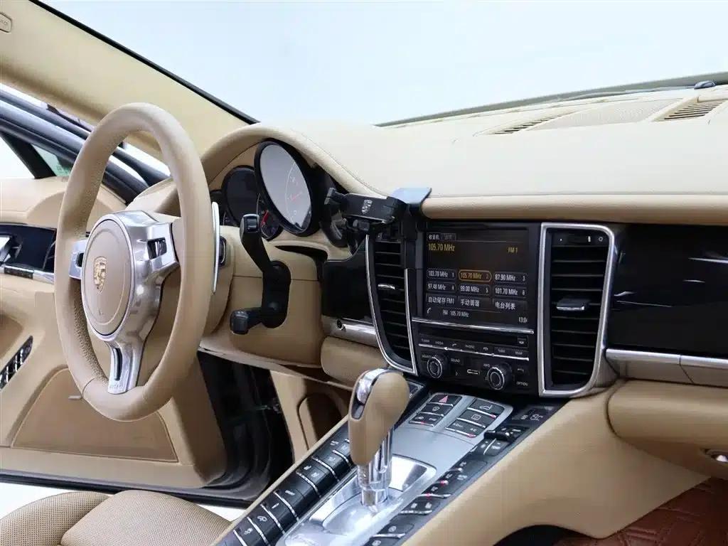 2014 Panamera 4 Executive 3.0T — миниатюра 14