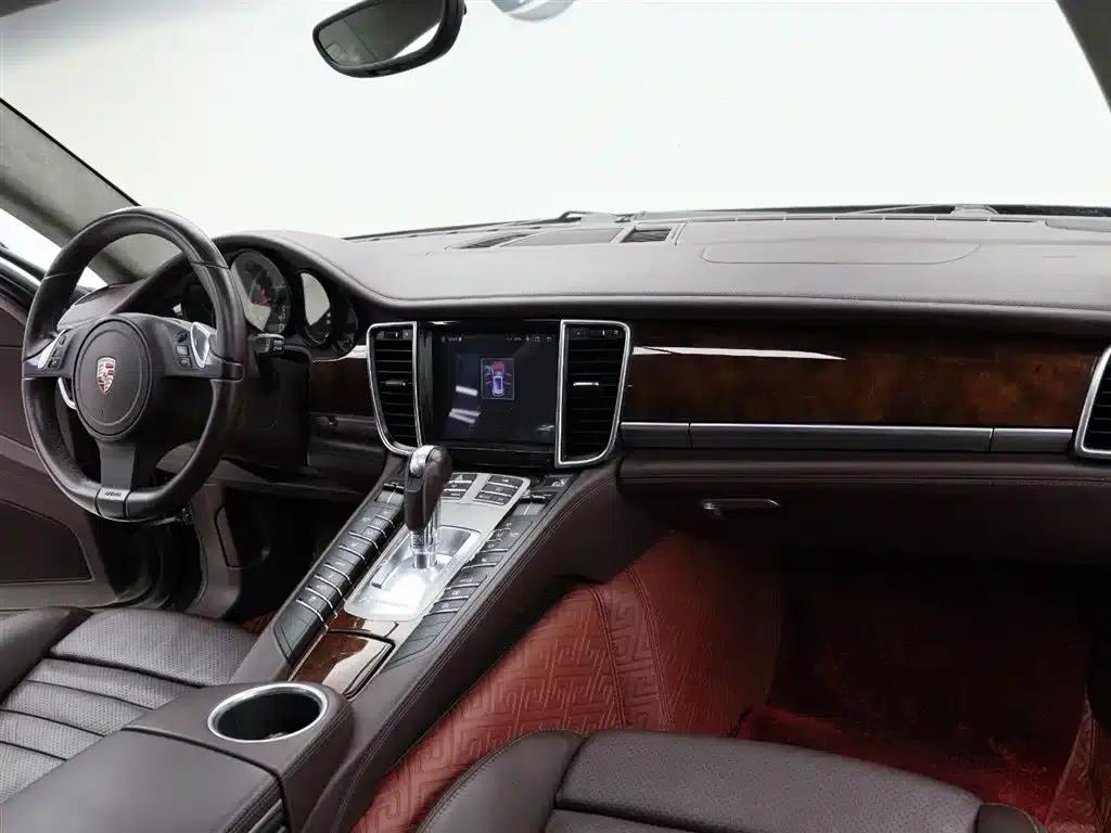 Panamera 2010 Panamera Turbo 4.8T — миниатюра 16
