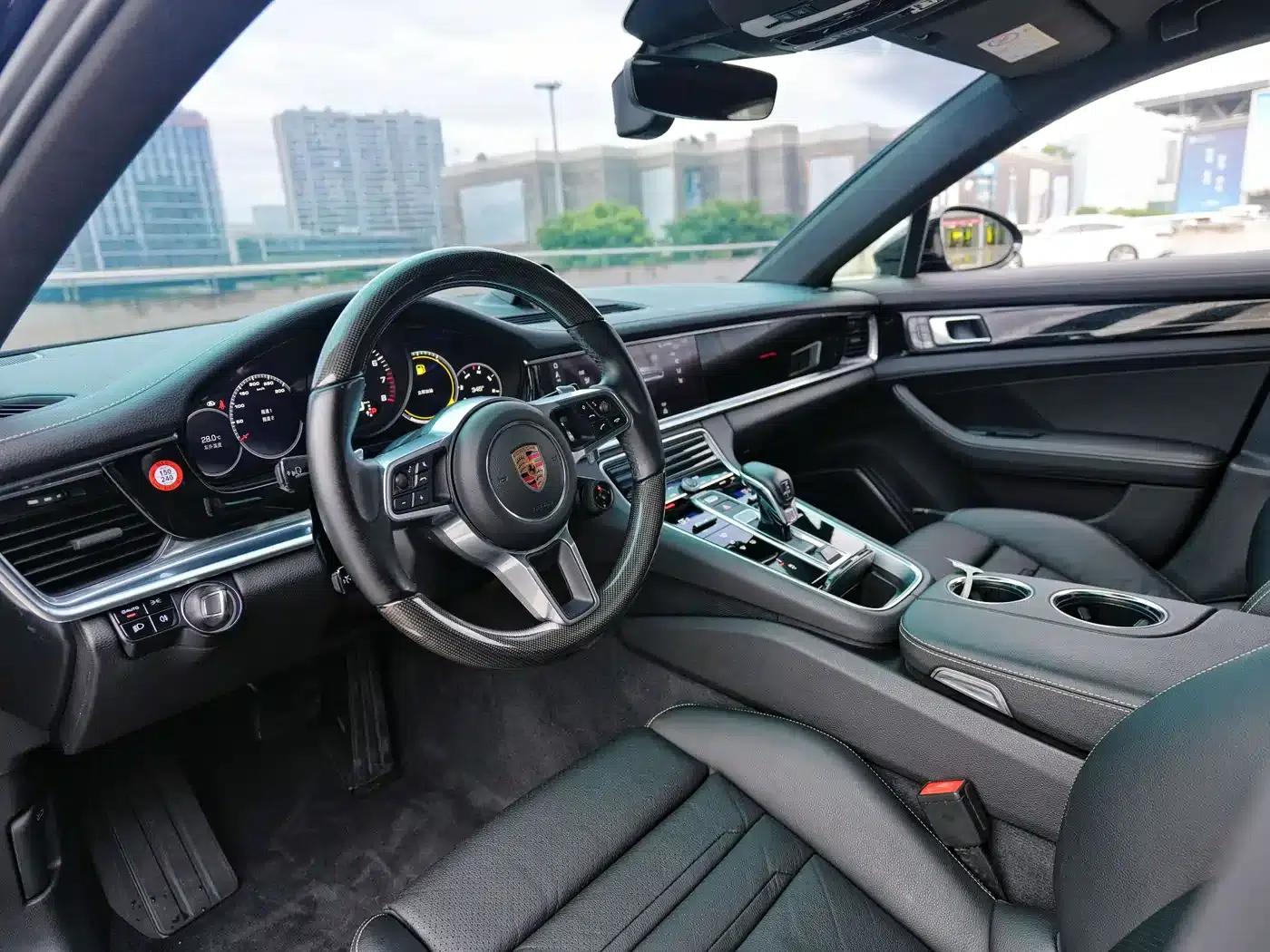 2020 Panamera 10th Anniversary Edition 2.9T — миниатюра 10