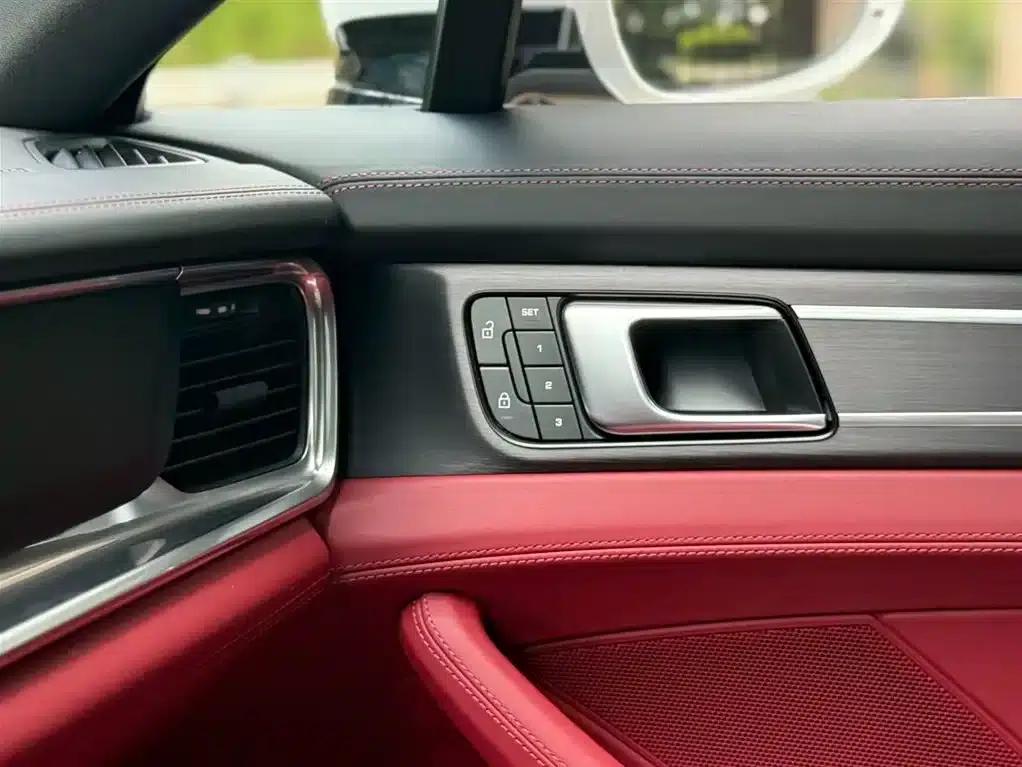 2023 Panamera 2.9T Platinum Edition — миниатюра 13